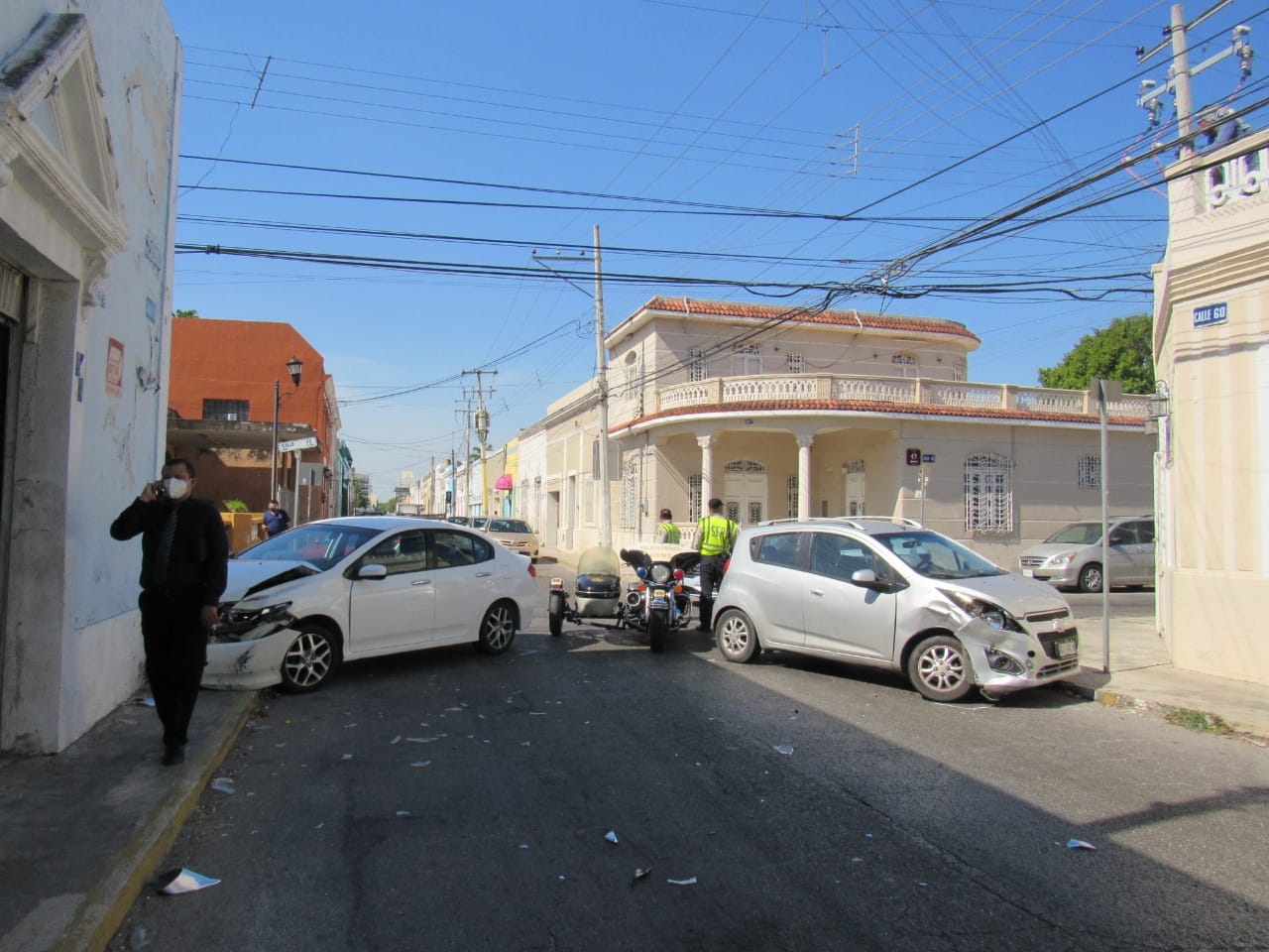 Automovilista ocasiona choque en el Centro Histórico de Mérida