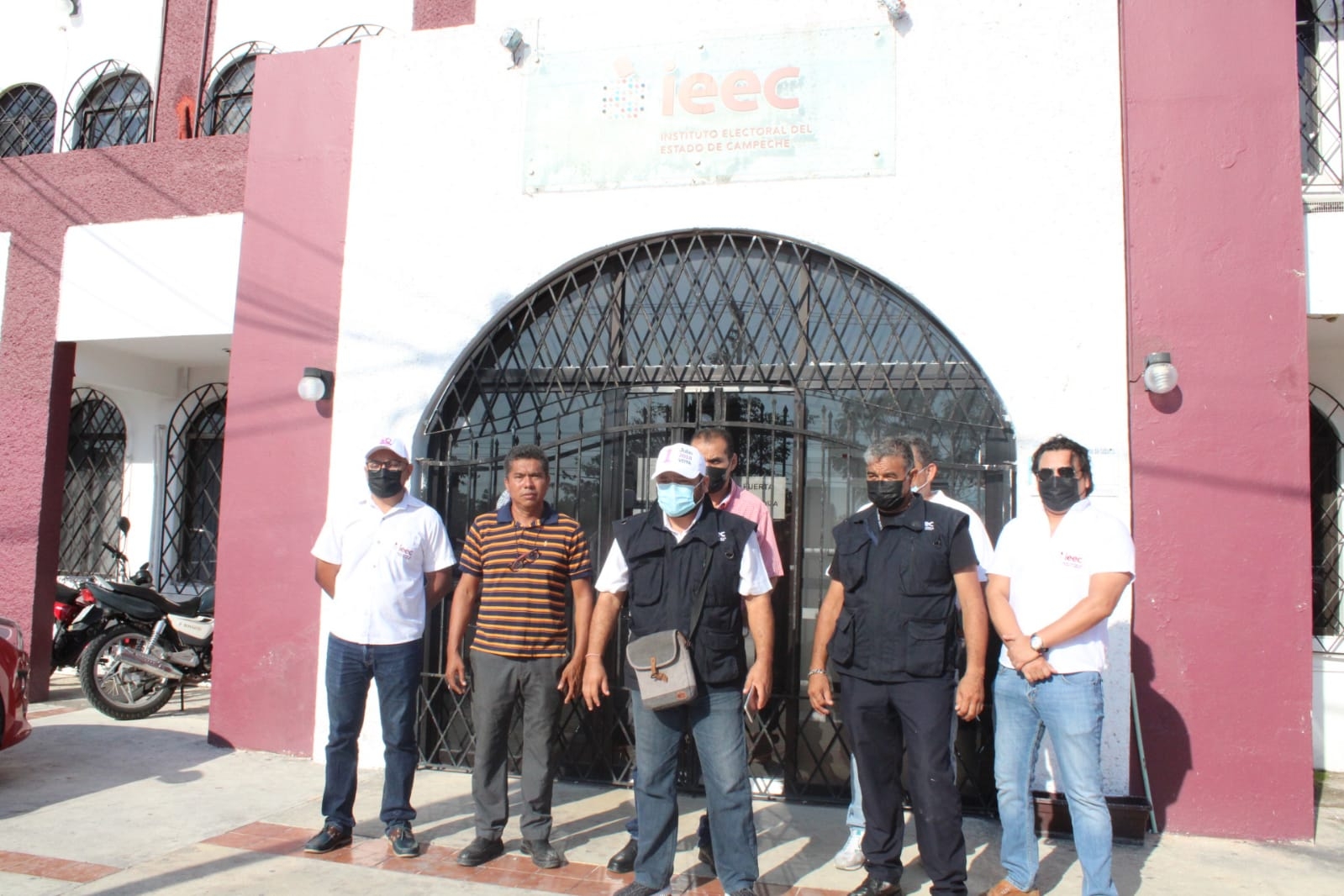 Campeche: Presidenta del IEEC despide a 10 trabajadores sin justificación