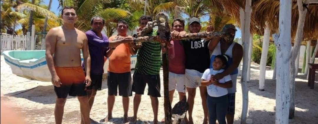 Encuentran un ancla antigua en el puerto de Santa Clara, Yucatán