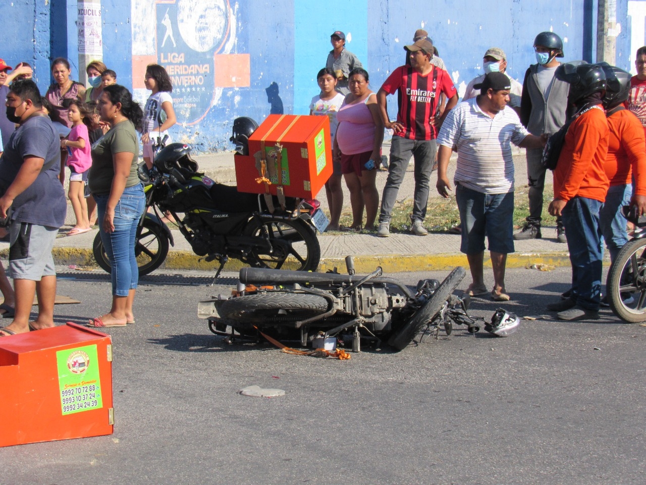 Mujer con fractura de cráneo luego de ser arrollada abordo de su moto en Mérida