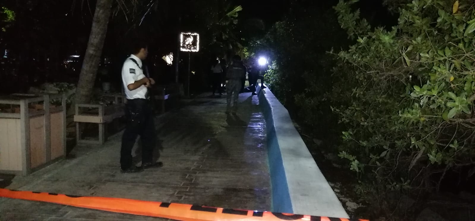 Rescatan a una persona amarrada en un andador de Isla Mujeres: VIDEO