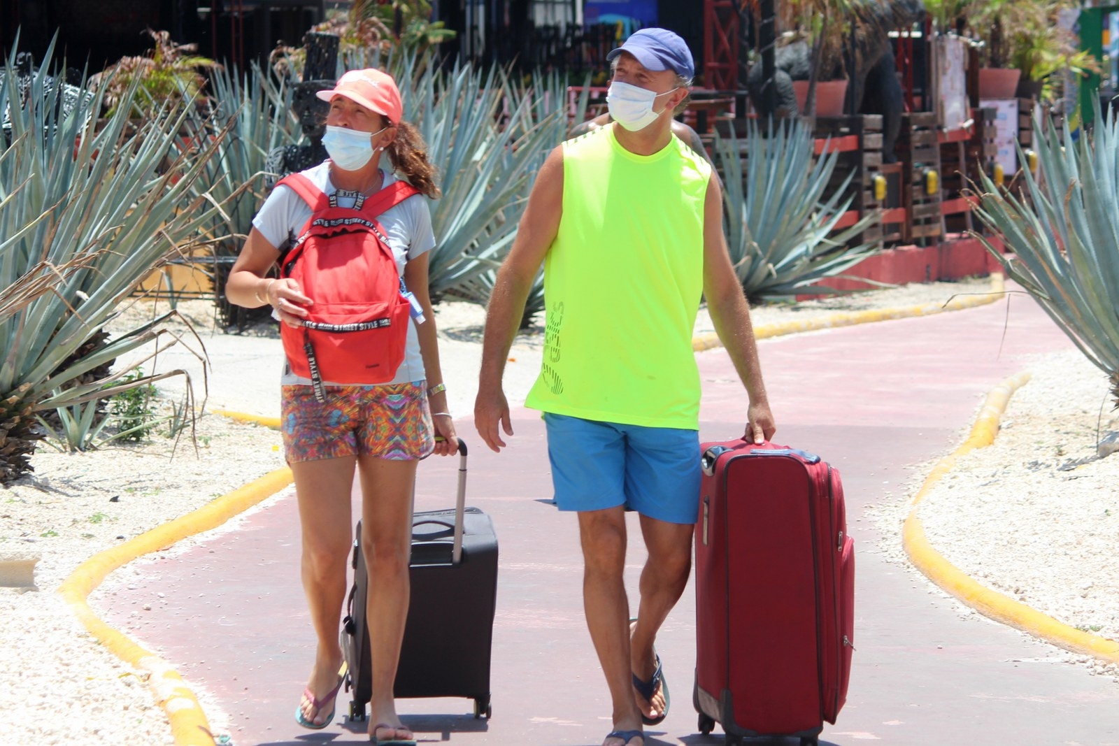 Tras Semana Santa disminuyó el arribo de turistas, también reflejado en las operaciones del AIC