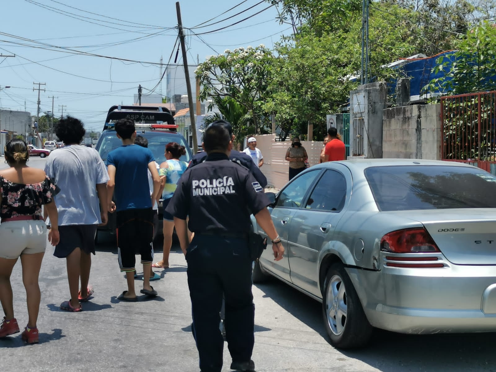 El hombre fue detenido por elementos de la policía