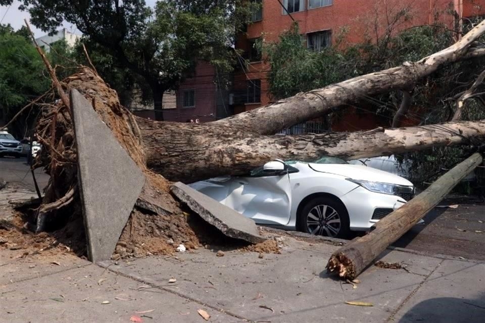 Se esperan rachas fuertes de viento y lluvias en el Valle de México