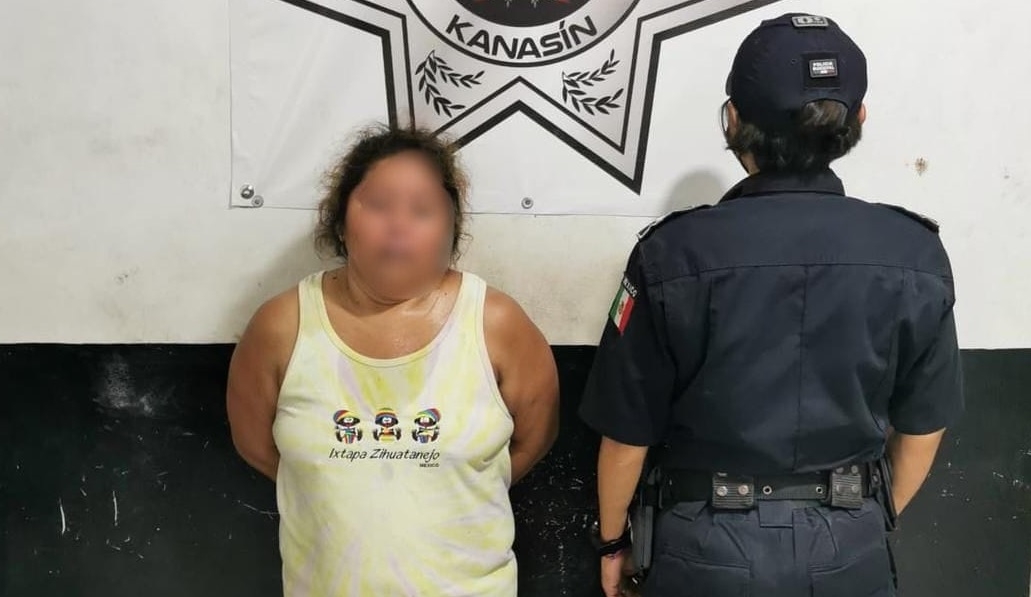 Arrestan a mujer por impedir detención de sus dos hijos en Kanasín; asaltaron a un cobratario