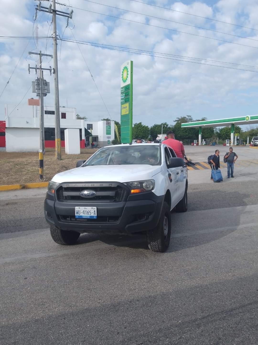 Bloqueo en la carretera a Atasta por la muerte de un joven continúa tras más de 12 horas