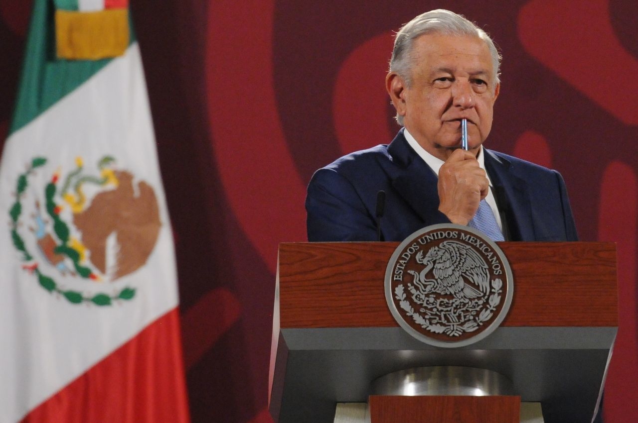 AMLO aseguró no ser dueño de ningún automóvil, así como tampoco de ningún bien inmueble