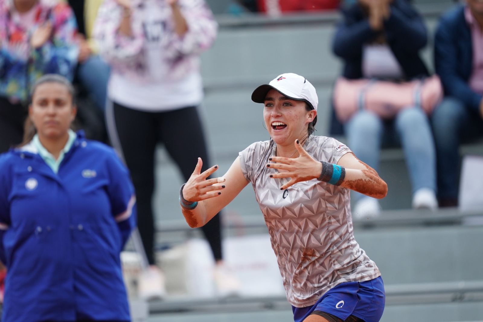 Fernanda Contreras avanza a la segunda ronda del Roland Garros