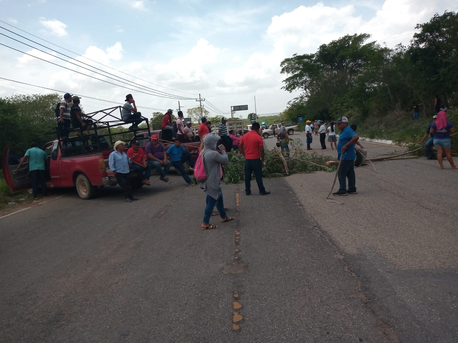 Presuntamente, los campesinos fueron amenazados para abandonar el bloqueo