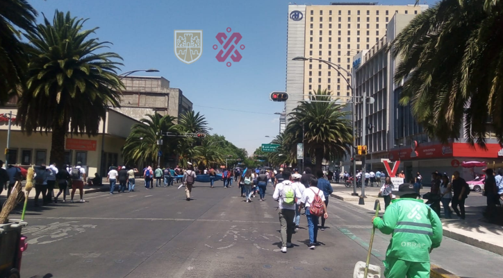 Integrantes de la CNTE se manifiestan en las principales calles de la CDMX