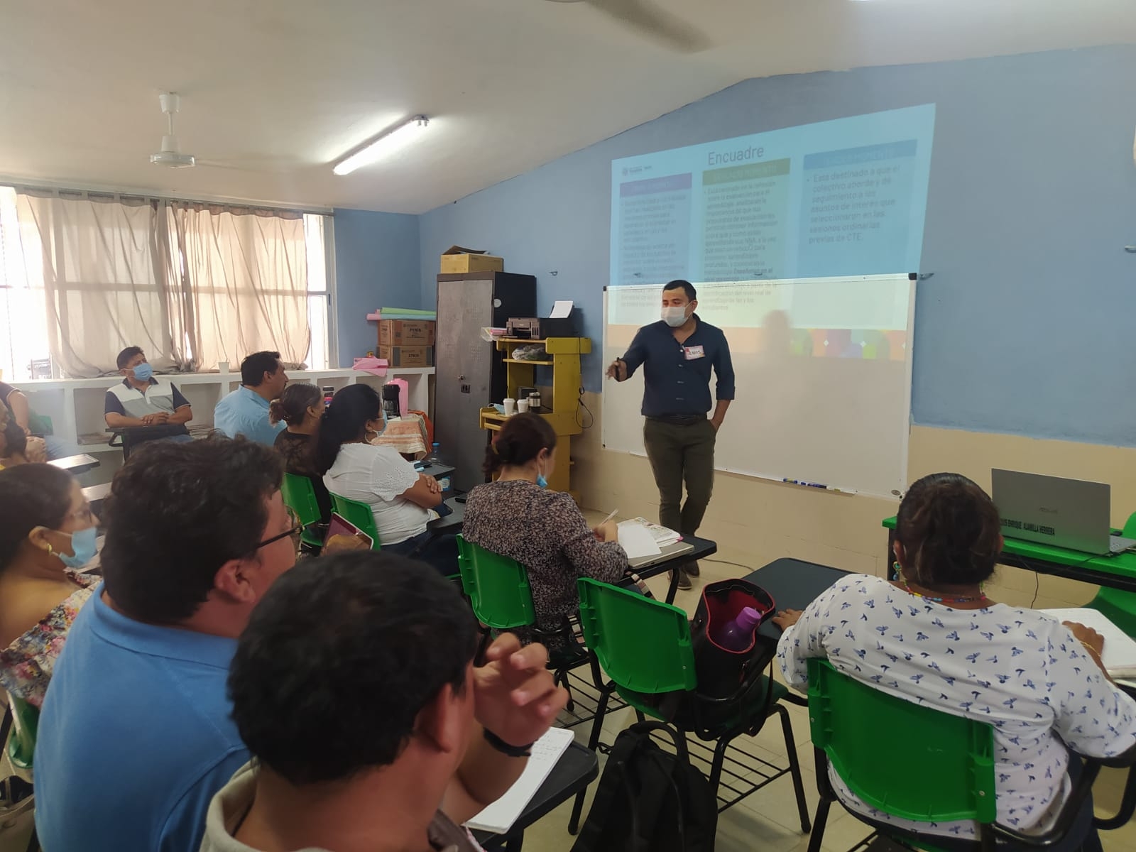 Maestros de Chocholá recibieron cursos del medio ambiente en el último Consejo Técnico del ciclo escolar