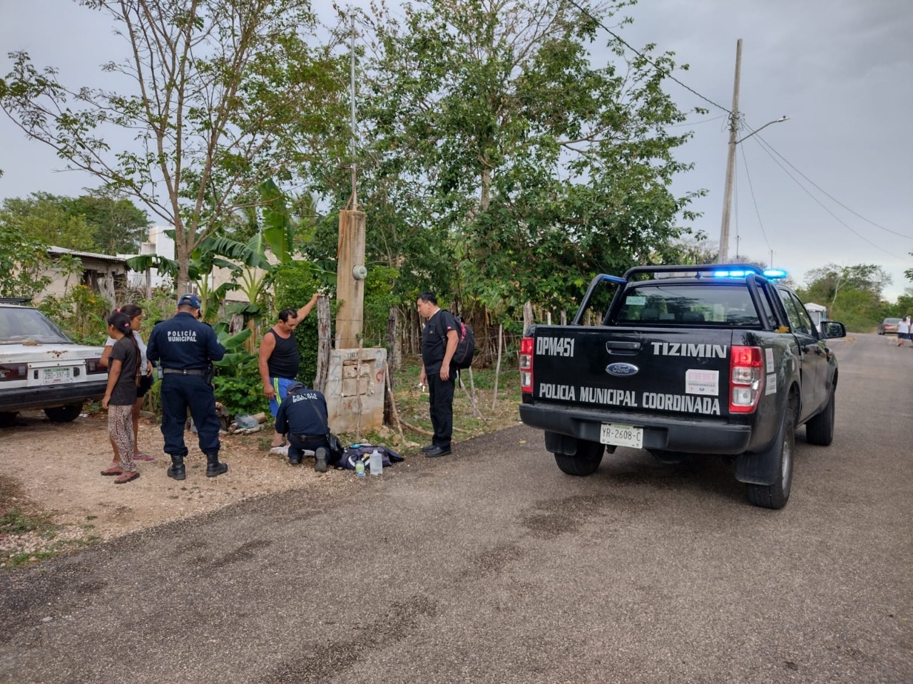 La Policía Municipal de Tizimín trasladó al hombre herido a un centro médico