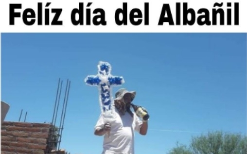 Los mejores memes celebran el Día de la Santa Cruz y el Día del Albañil