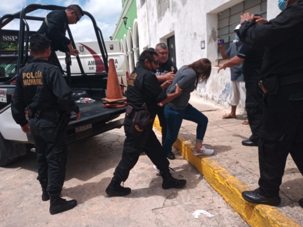 Secretaria de Seguridad de Layda Sansores justifica liberación de colombianos en Hecelchakán
