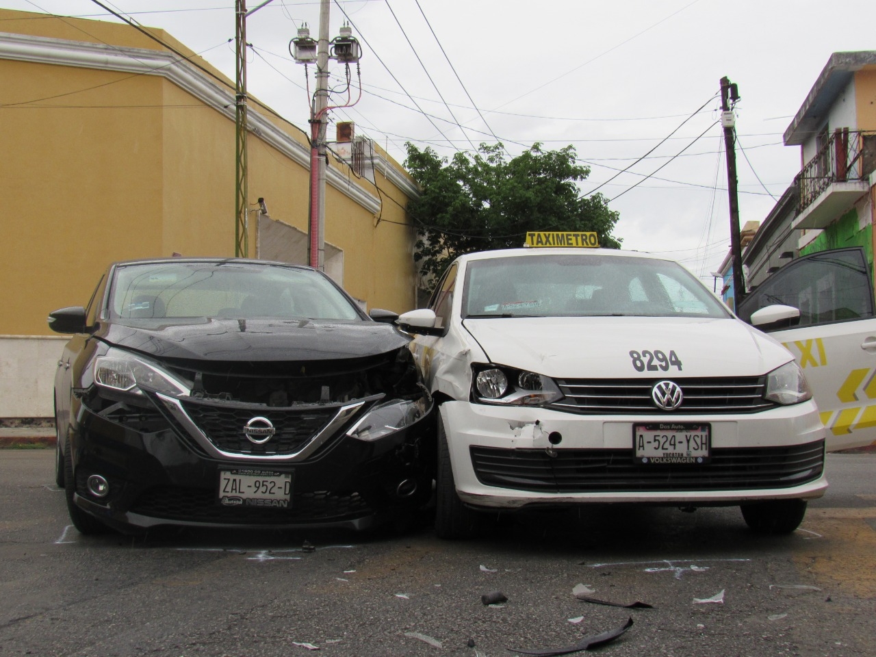 Los autos chocaron cerca del Centro Histórico