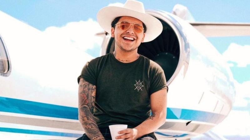 Christian Nodal ha invitado a sus seguidores a escuchar el nuevo disco de su hermano, Ghon Nodal