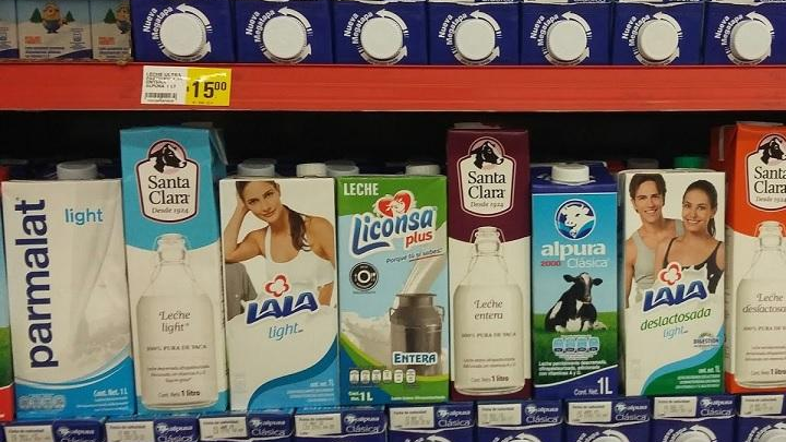 Estas son las marcas que no venden leche de vaca según la Profeco