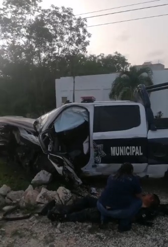 Un policía muerto y siete personas heridas tras un fuerte accidente de una patrulla en Tulum