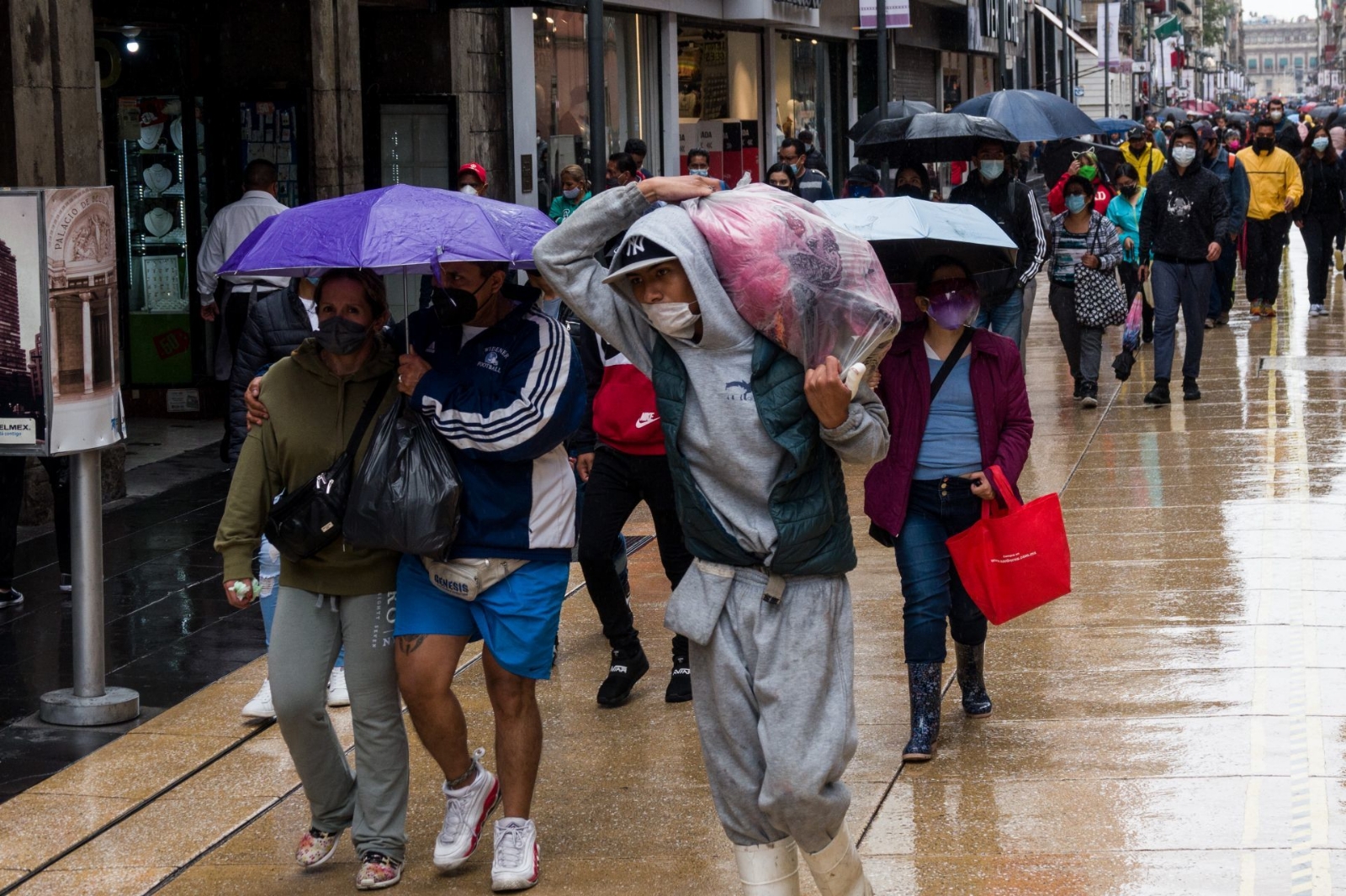 Antes de salir de casa revisa cuál es el pronóstico del tiempo para la CDMX y el Edomex este martes y evita contratiempos.