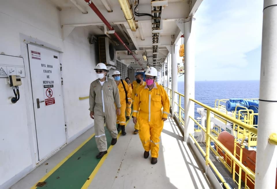 La basificación de trabajadores de Pemex es iniciativa de AMLO. Foto: Gerardo Can Dzib