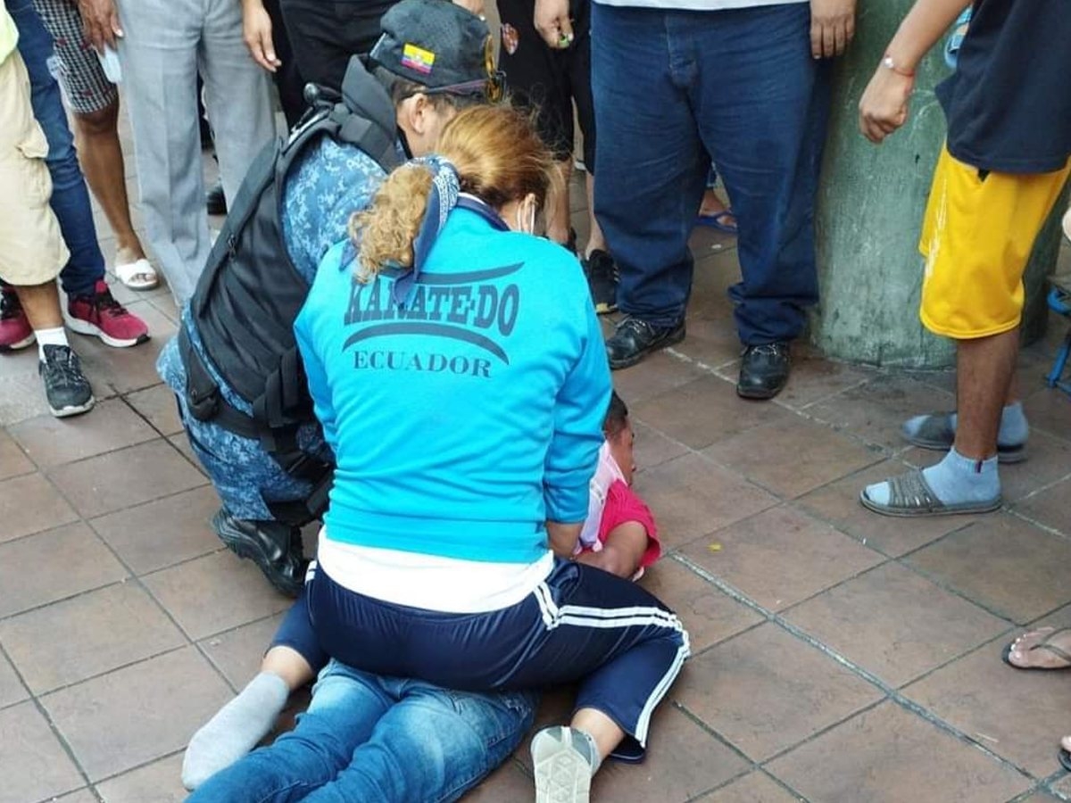 La campeona de MMA de Ecuador sometió al hombre que golpeaba a una mujer