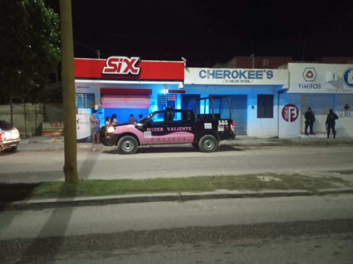 Ladrones en moto roban 20 mil pesos de un "Six"  en la colonia Morelos de Campeche