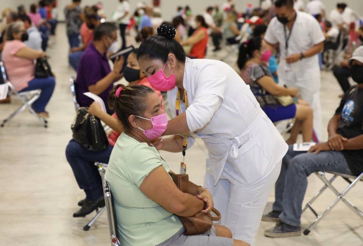 Vacunación de 40 a 59 años en Mérida: Estos son los horarios y sedes