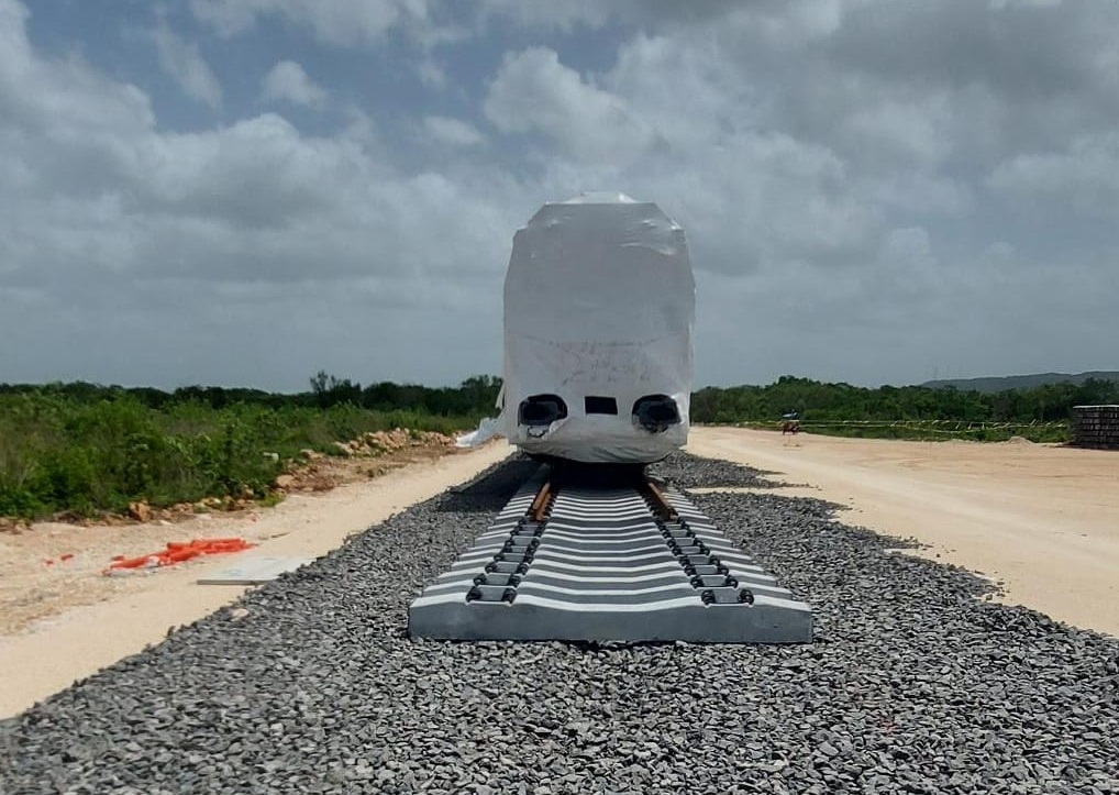 Tren Maya: Llega locomotora para trasladar rieles en el Tramo 2 de Campeche