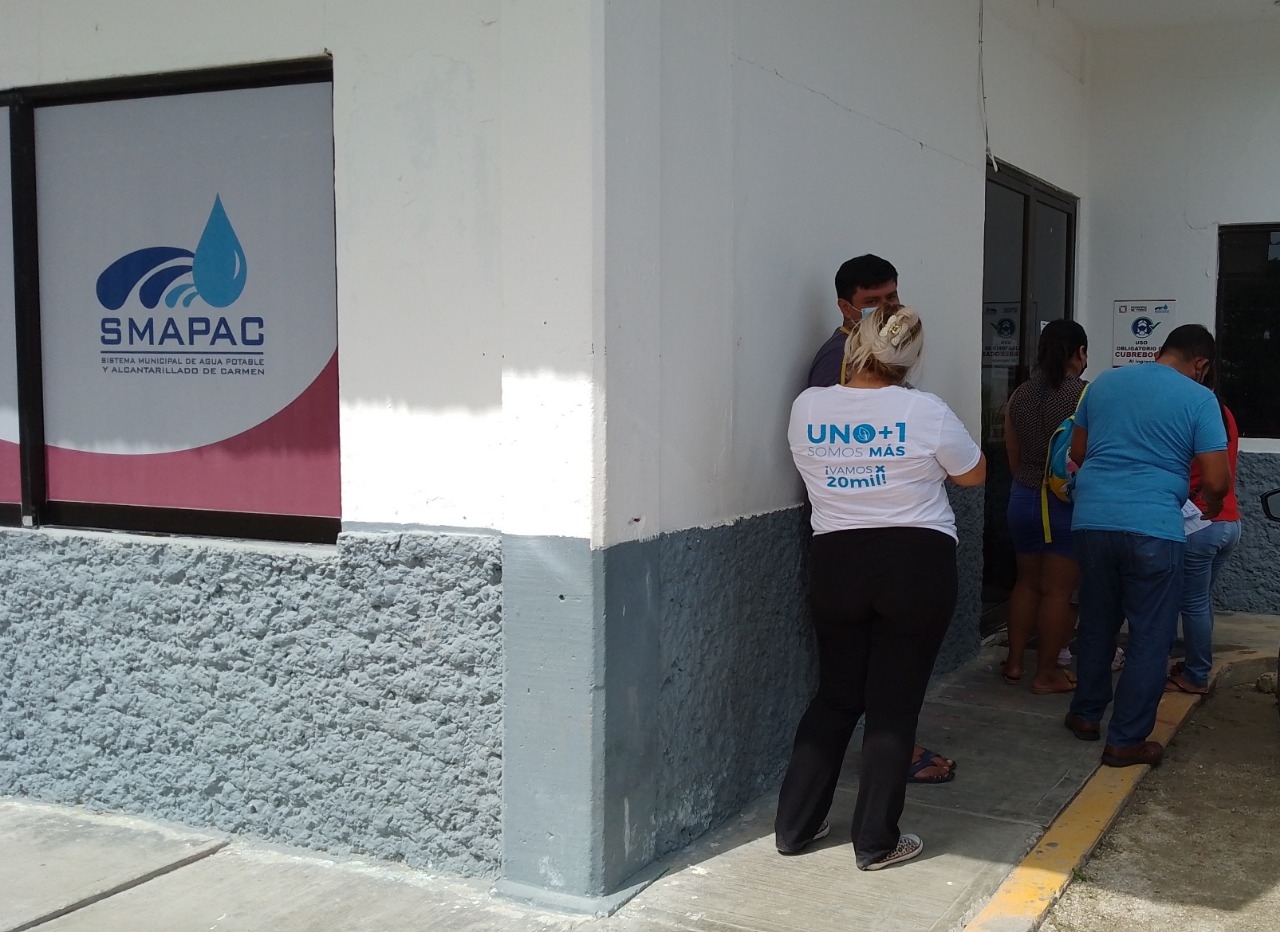 Vecinos de Ciudad del Carmen se quejan por cobros excesivos en recibos de agua