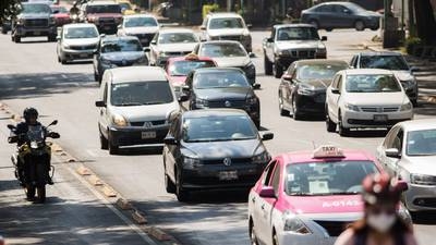 El programa Hoy No Circula es una medida ambiental que restringe la circulación vehicular en días específicos 