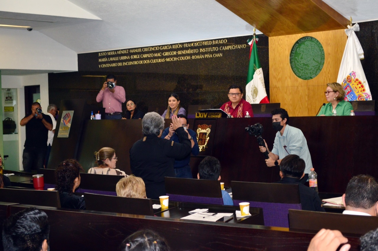 Morena mayoritea reformas al interior del Congreso de Campeche, otra vez