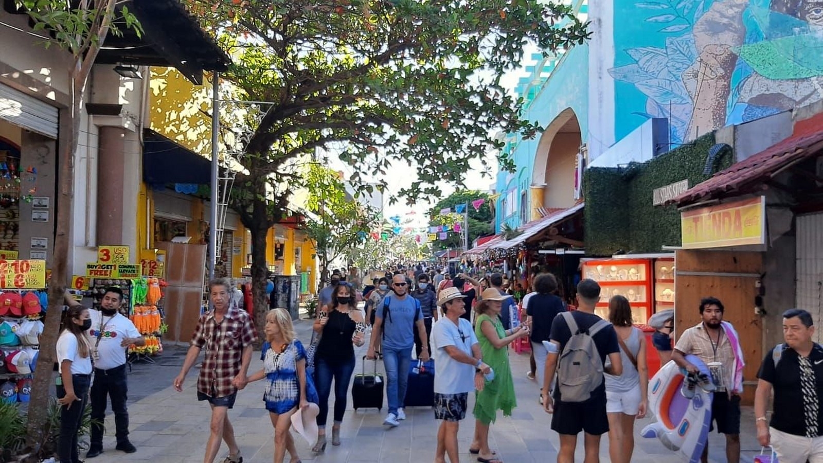 La Asociación de Empresarios y Ciudades Hermanas en Playa del Carmen indicaron que la mayoría de los turistas no denuncian el robo de sus pasaportes