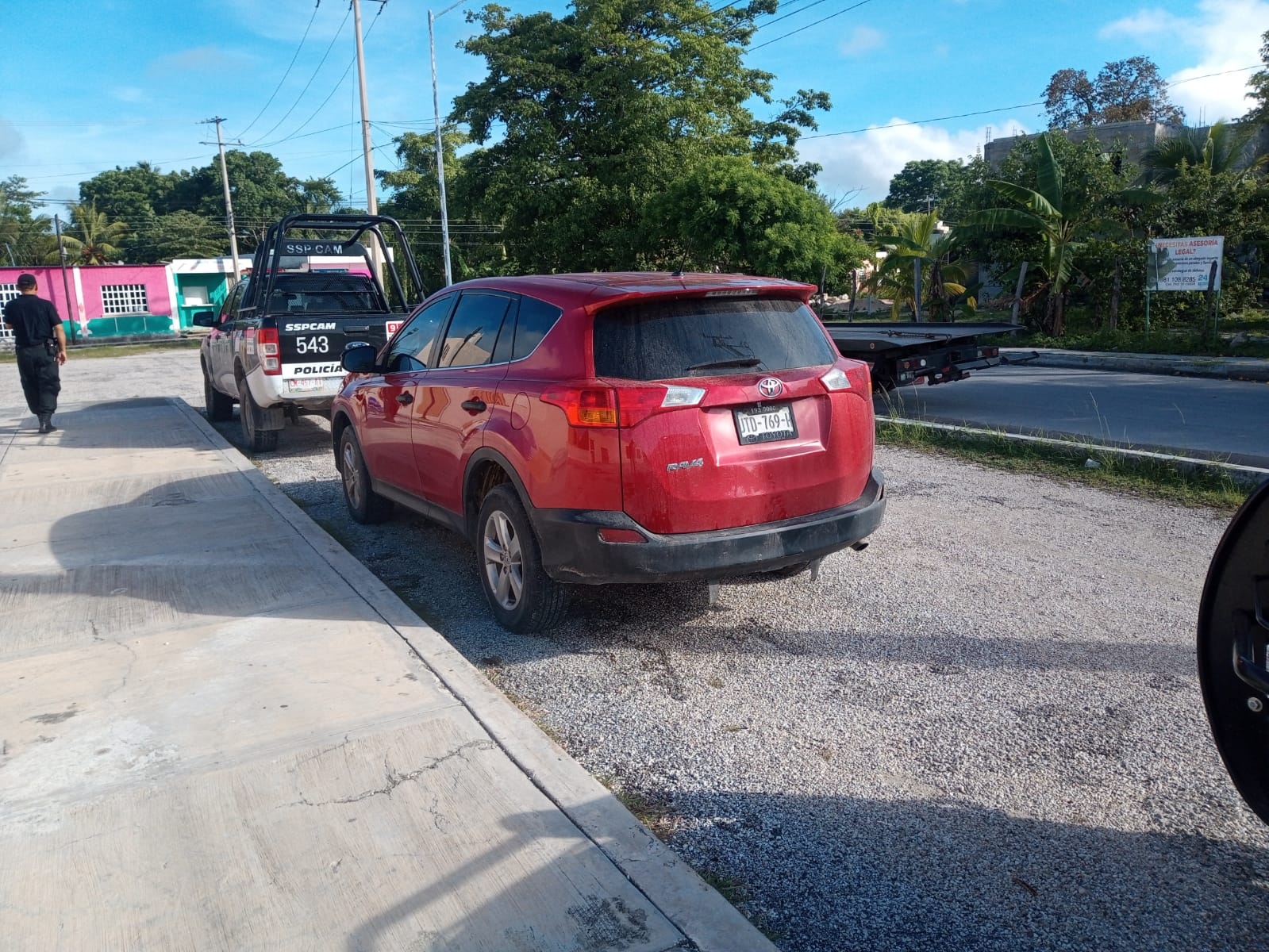 El conductor aseguró que había comprado la camioneta y que desconoció sí tenía alerta de robo