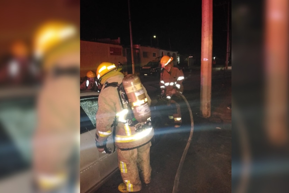 El dueño del vehículo incendiado en Chetumal no llegó al lugar para ver los daños, por lo que el coche fue remolcado al corralón de la ciudad