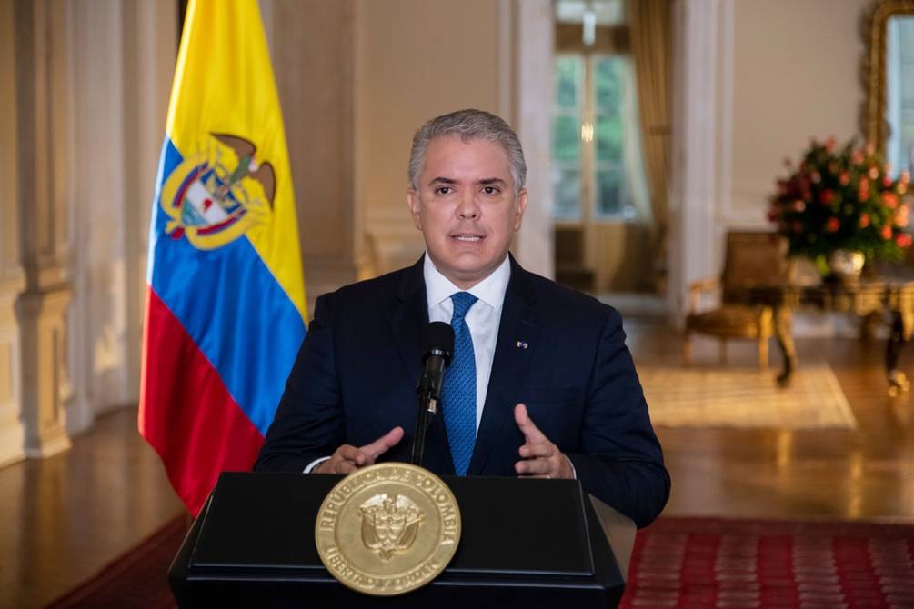 Ordenan cinco días de arresto domiciliario a presidente de Colombia por desacatar orden judicial