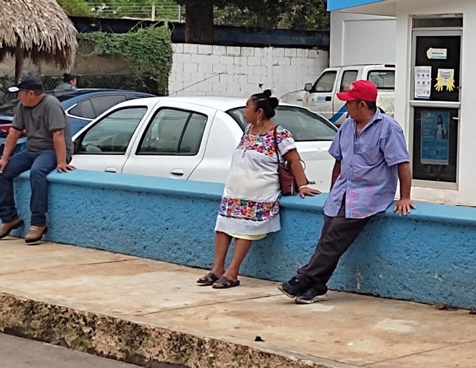 Autoridades sanitarias afirman que en la Zona Maya bajaron la guardia y ya no usan cubrebocas