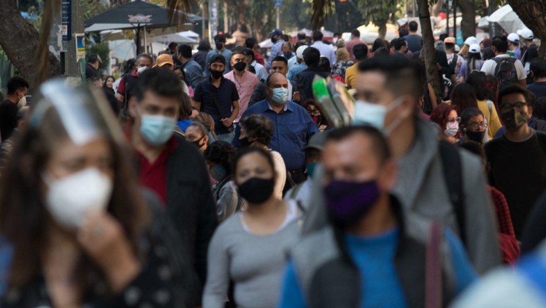 Pese a la alza en los contagios de COVID-19 en México, no se han impuesto nuevas restricciones. Foto: Gob. de Mex.