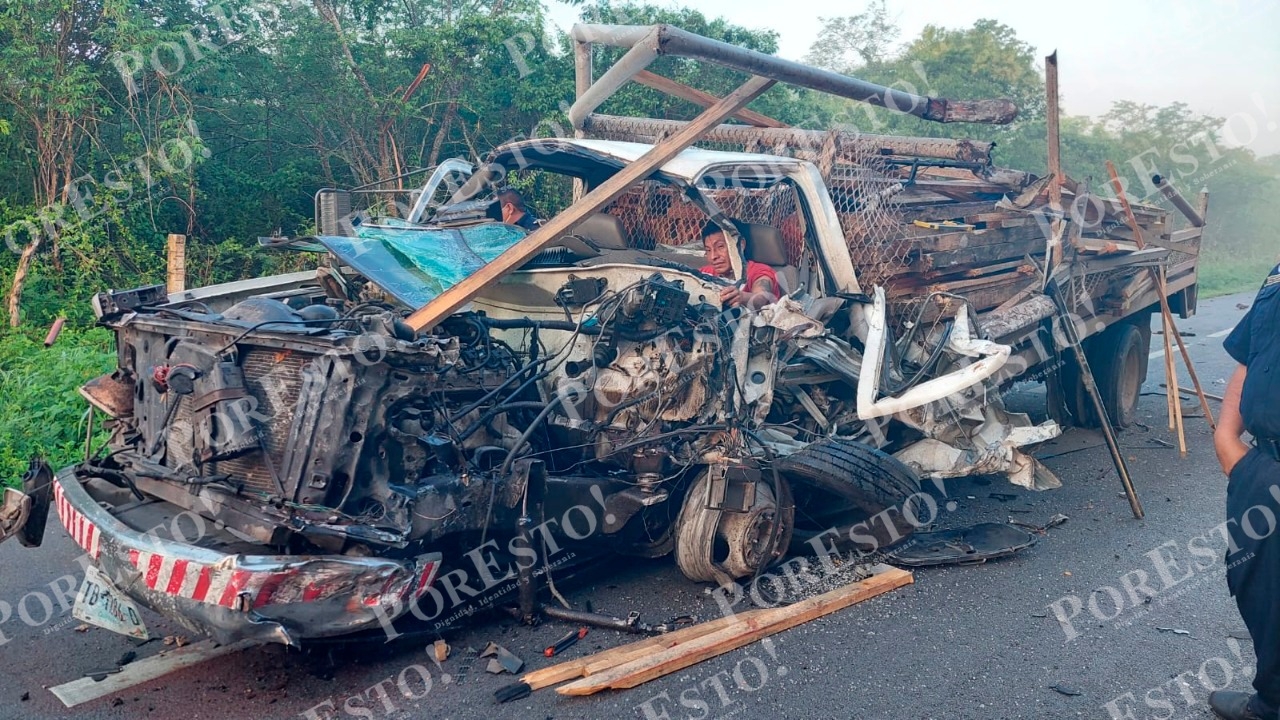 El hombre quedó prensado; sin embargo, salió por su propio pie tras los trabajos de rescate