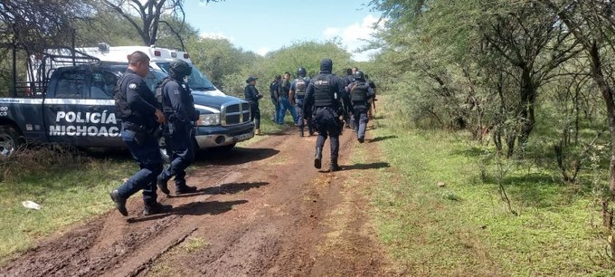 De acuerdo con las autoridades varios cuerpos son de mujeres. Foto: Twitter