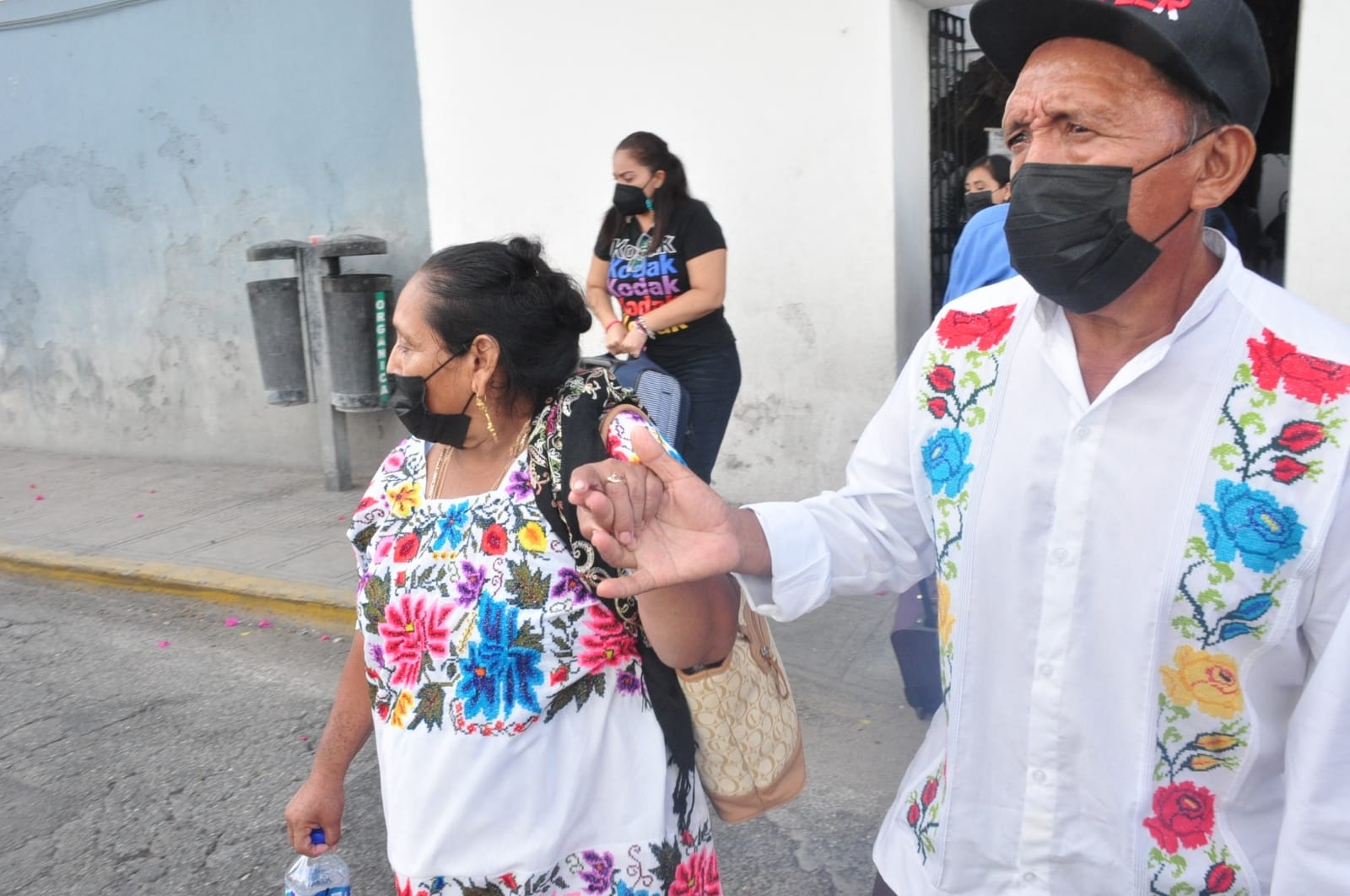 'Cabecitas Blancas' de Yucatán viajan a Washington para reencontrarse con sus hijos tras 10 años