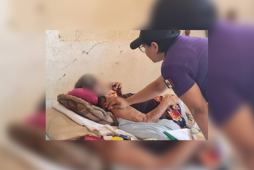 La mujer de 72 años fue hallada recostada y con evidentes marca de violencia física, por lo que fue llevada al Hospital General de Cancún