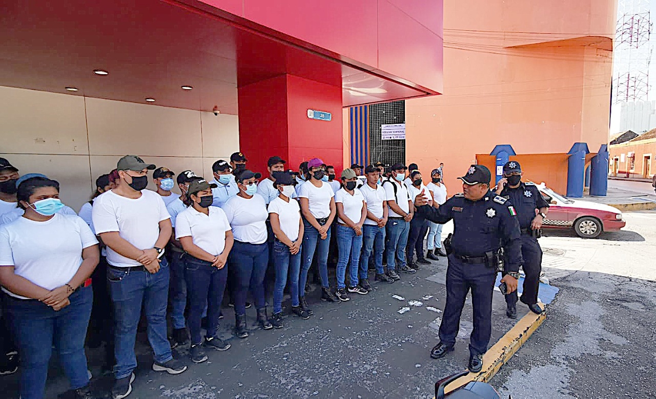 Cadetes de la Policía Municipal de Playa del Carmen contagiados de COVID-19