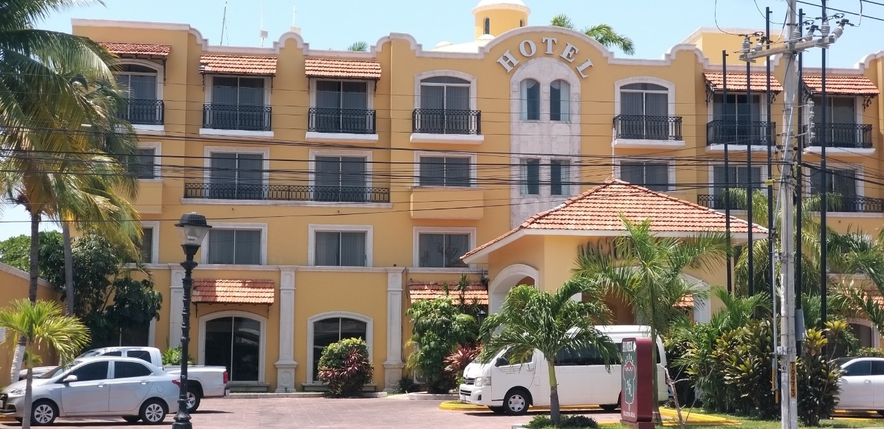 Hoteleros de Ciudad del Carmen 'ningunean' a Campeche; pelean congreso del petróleo