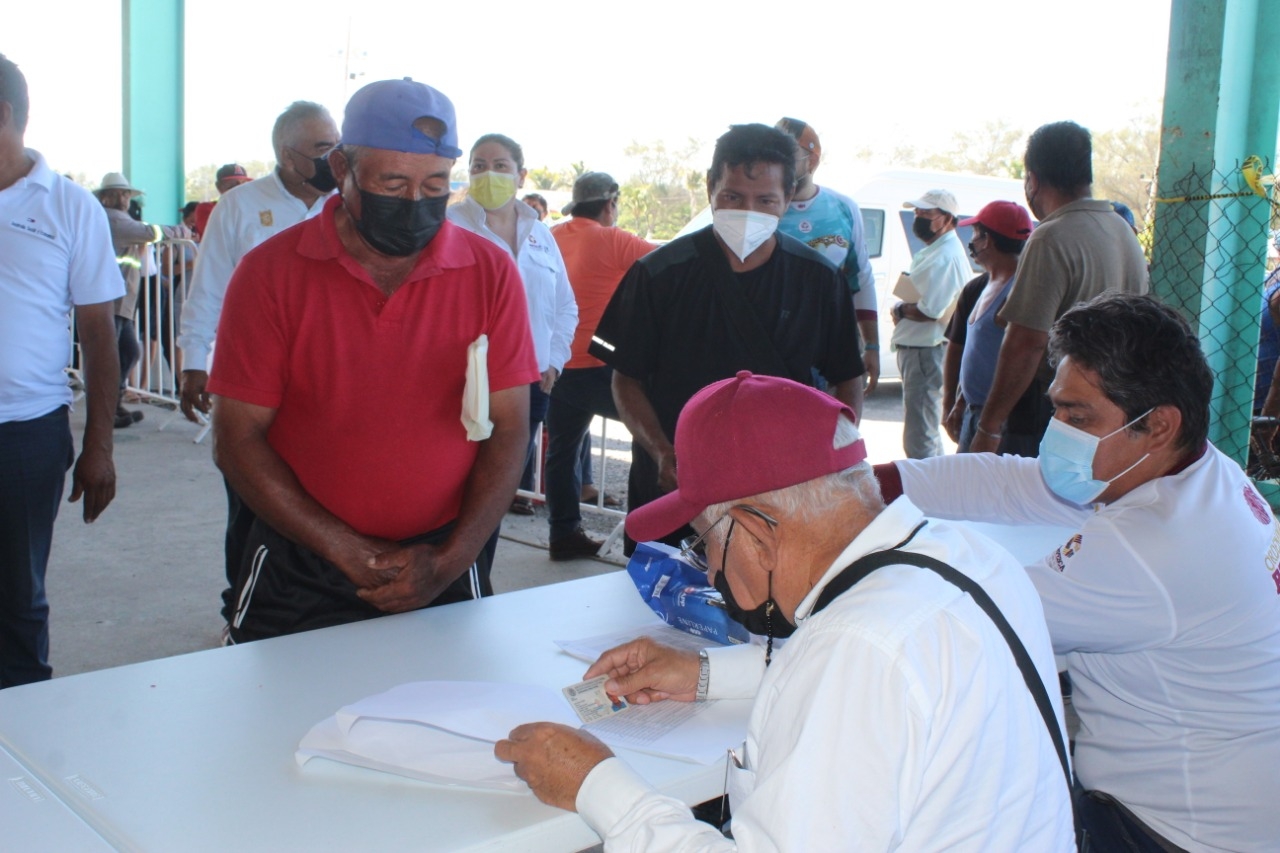 Pescadores de Ciudad del Carmen se quedan fuera del programa de veda, denuncian