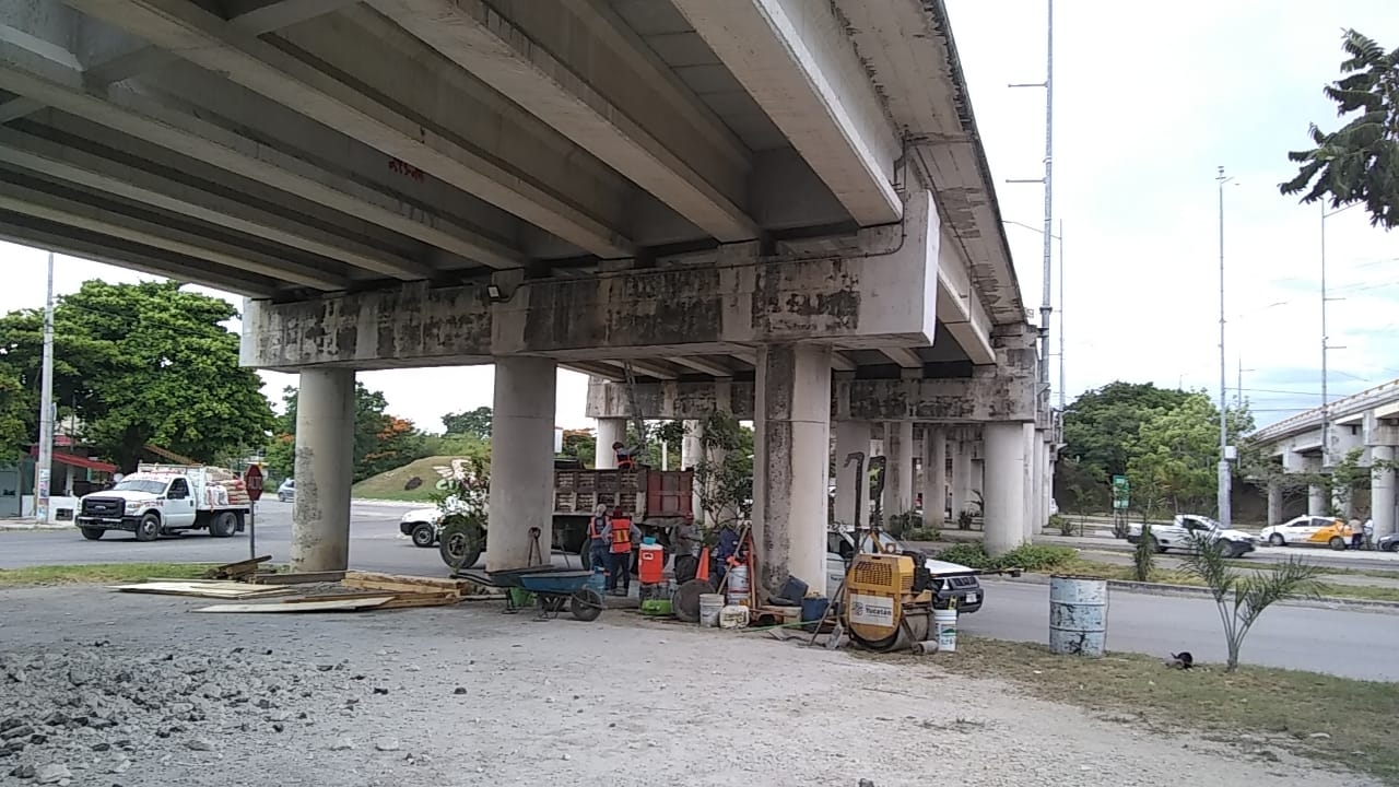 Por trabajos de mantenimiento, cierran carril del Periférico de Mérida: EN VIVO