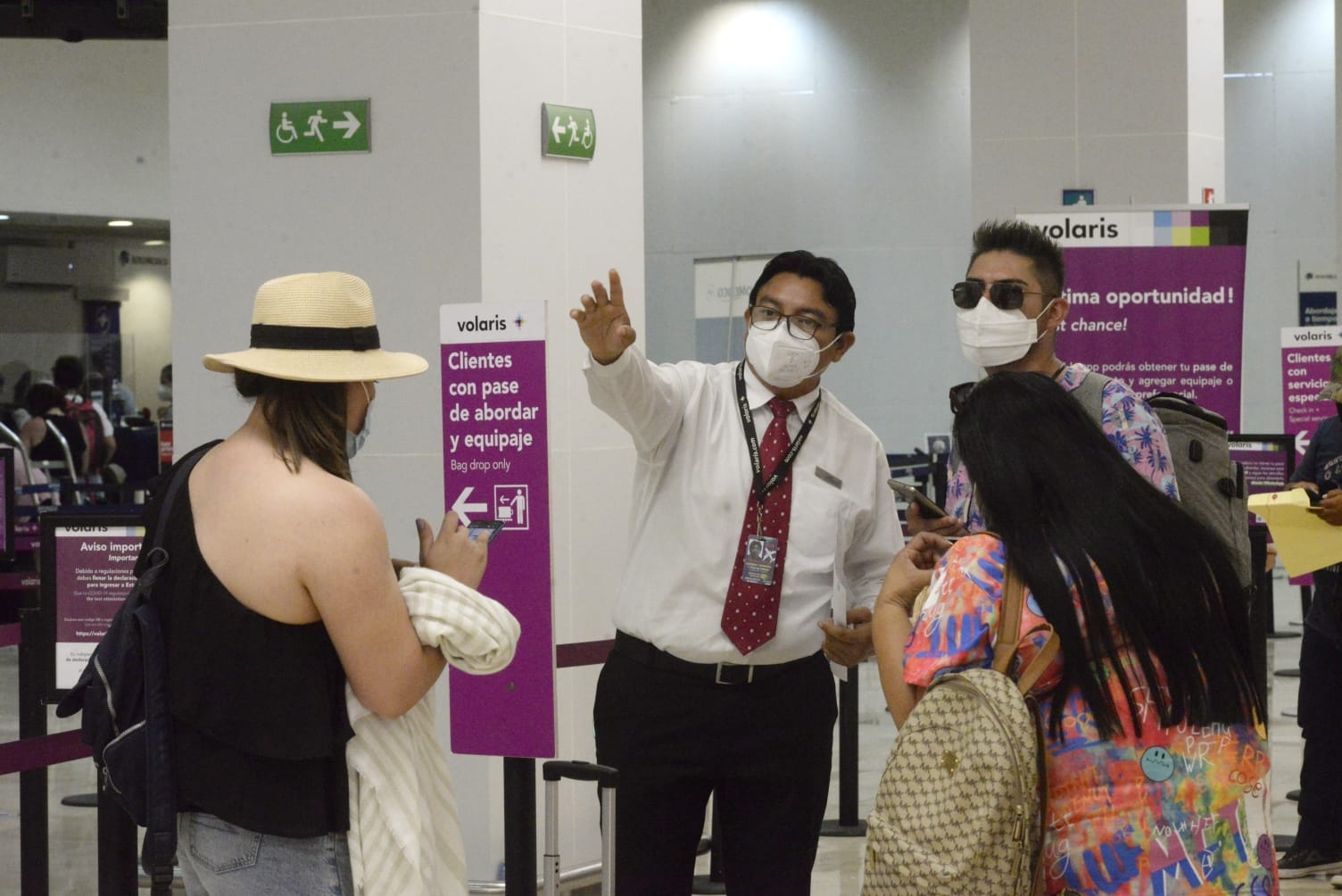 Las operaciones iniciaron con el vuelo 821 de Aeroméxico hacia la Ciudad de México