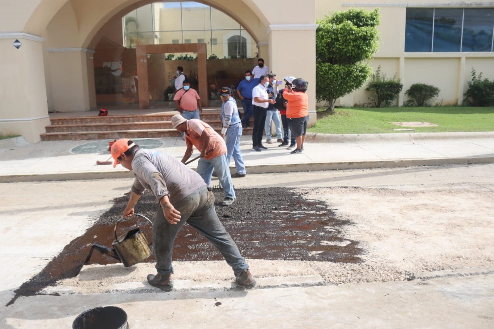 Debe reemplazarse la tubería de distribución de agua que comprende desde la glorieta de “Na ach k’inil” hasta la avenida Lázaro Cárdenas, dijo la alcaldesa