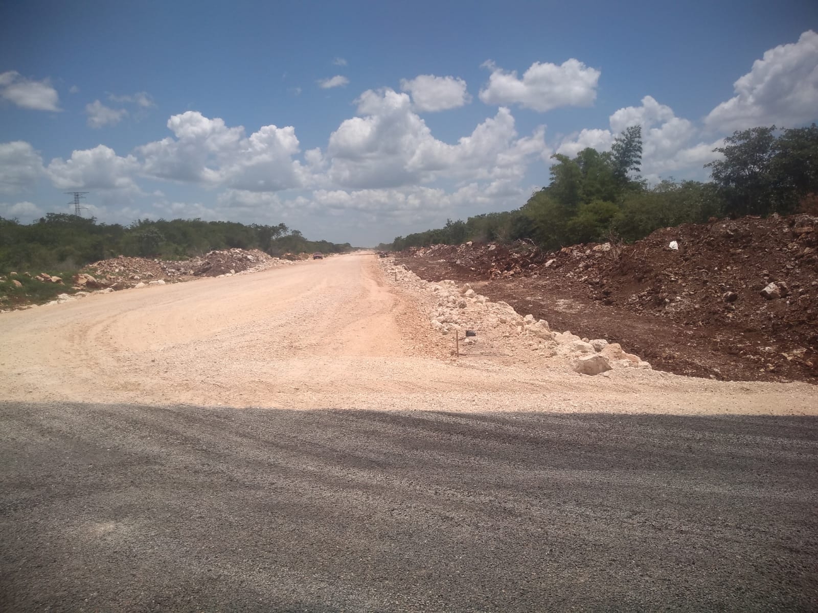 Avanzan los trabajos en el Tramo 3 del Tren Maya en Chocholá, Yucatán