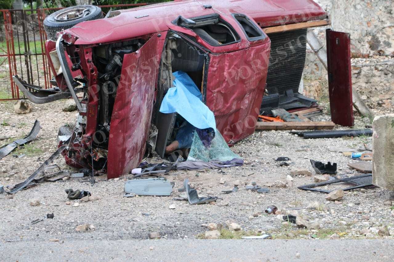 Tío y sobrino mueren tras fuerte accidente automovilístico en Tekit, Yucatán