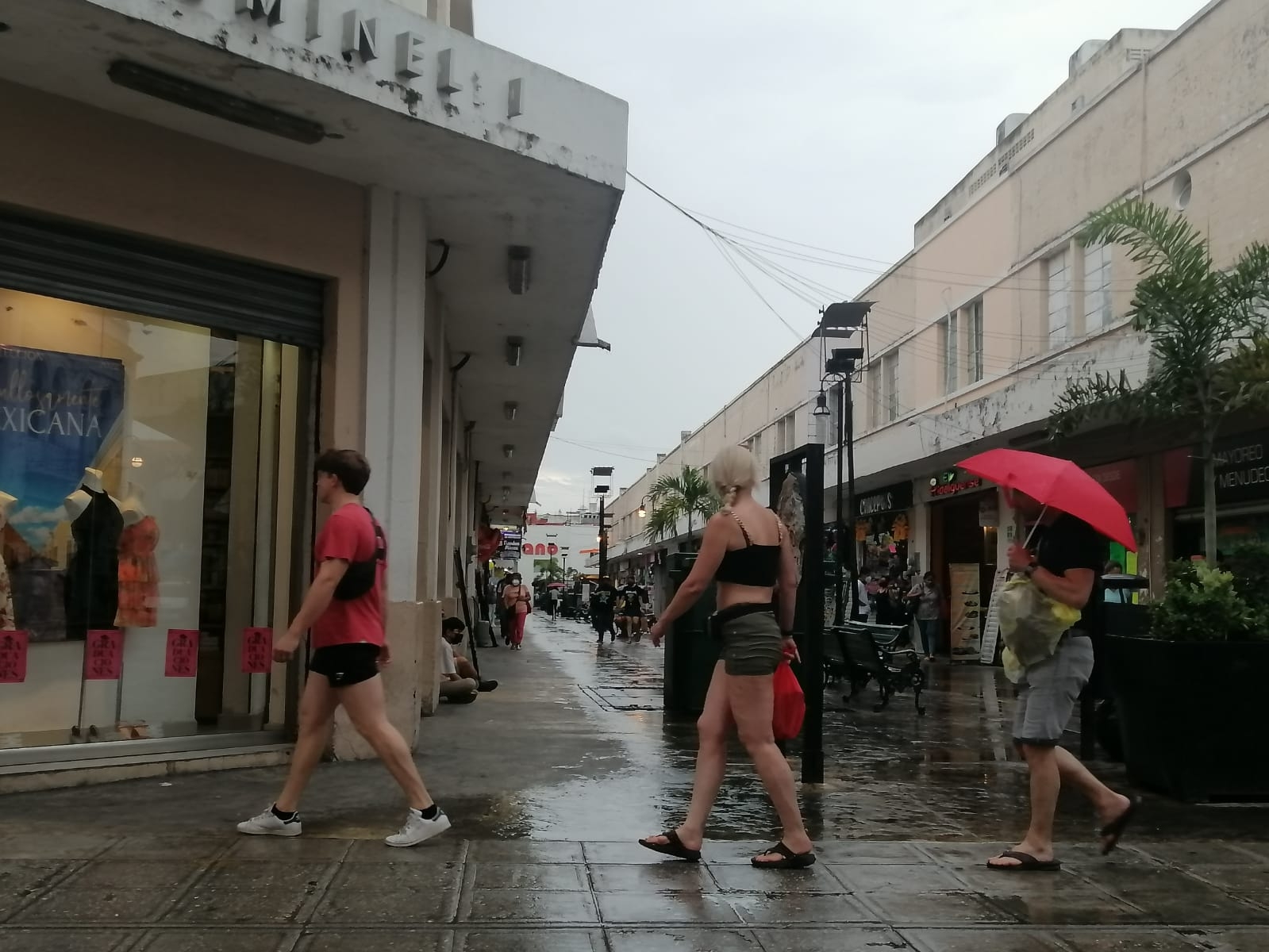 Así luce el Centro de Mérida tras las fuertes lluvias de este jueves: EN VIVO